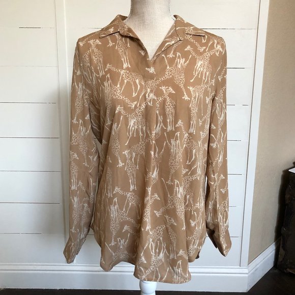 Banana Republic Tan Boyfriend Popover Top Giraffe - Picture 10 of 12